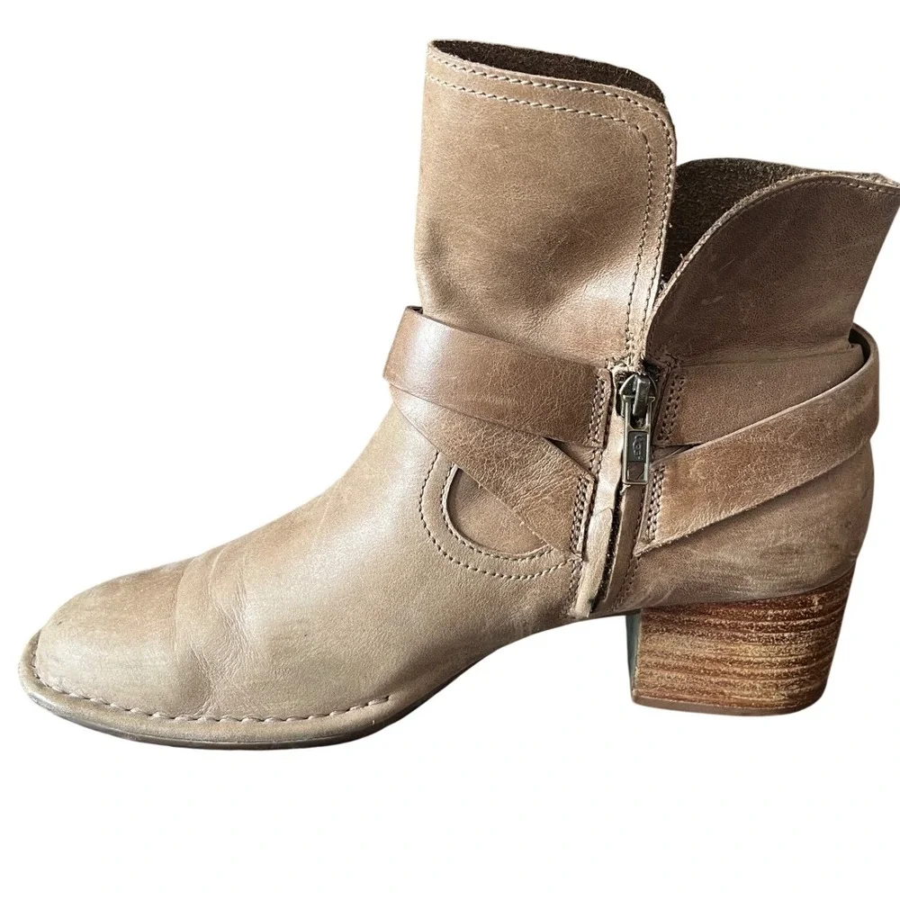 UGG Tan Suede Leather Ankle Boots Women's Size 9.5 Western Buckle Heel
